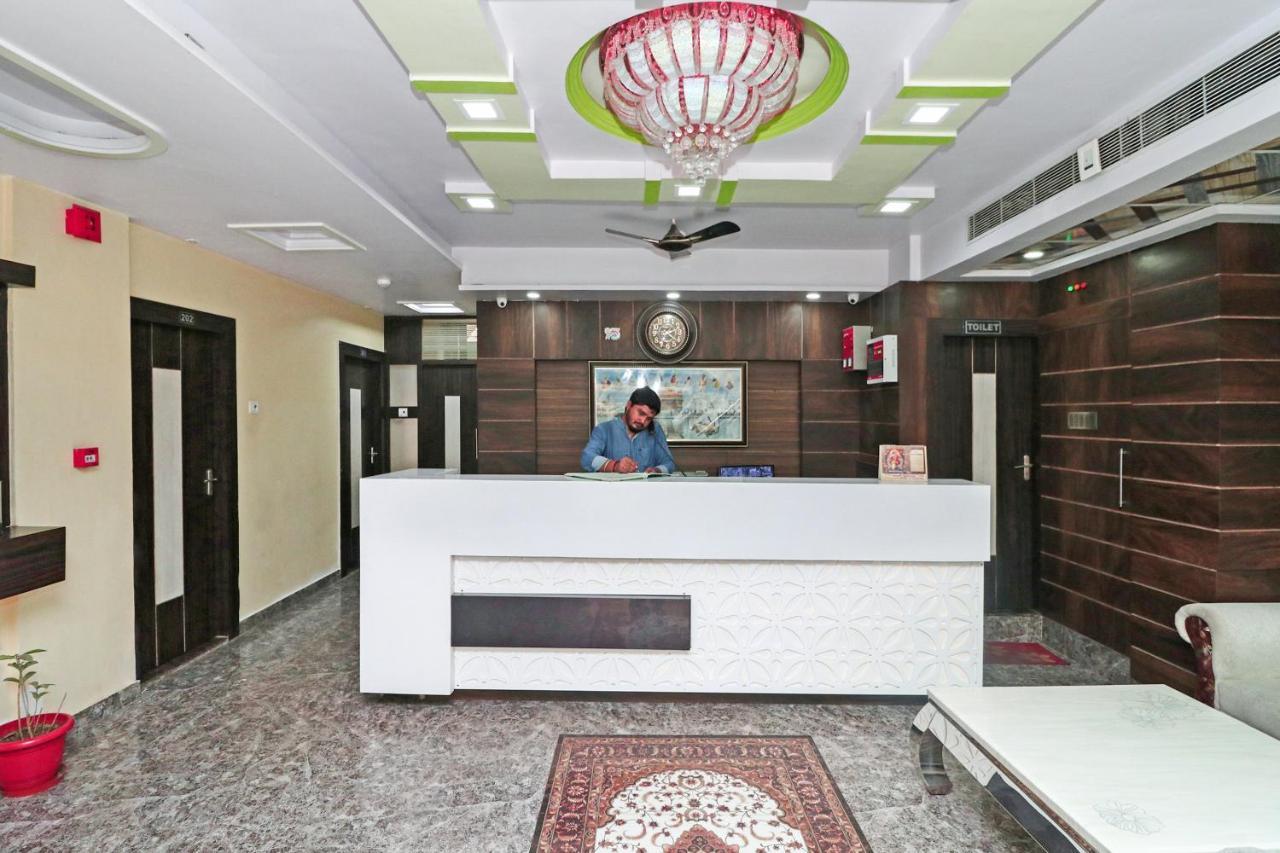 Oyo 15169 Hotel Rk Inn Лакхнау Экстерьер фото