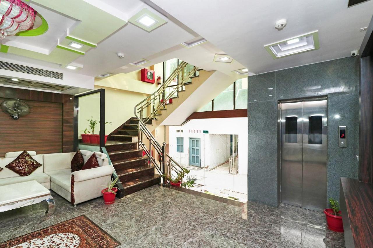 Oyo 15169 Hotel Rk Inn Лакхнау Экстерьер фото