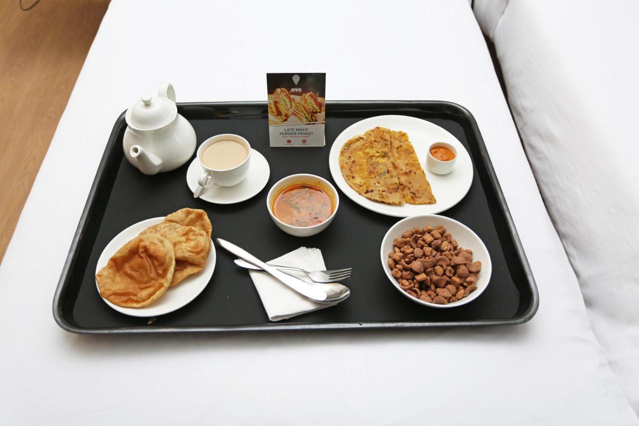 Oyo 15169 Hotel Rk Inn Лакхнау Экстерьер фото