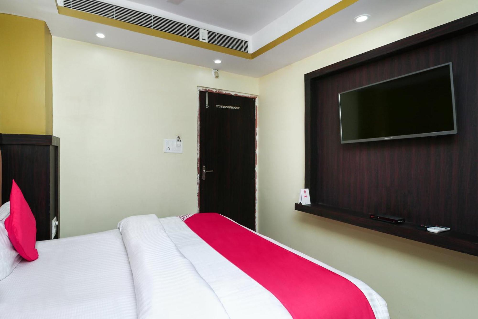 Oyo 15169 Hotel Rk Inn Лакхнау Экстерьер фото
